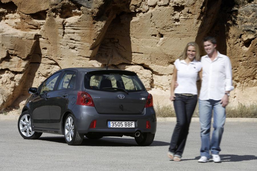  Toyota Yaris TS 2007 года  (фото 44 из 89)